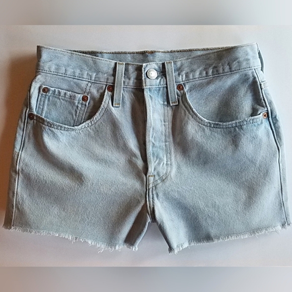 Women's Levi's Original 501 Buttonfly Shorts - Picture 8 of 8